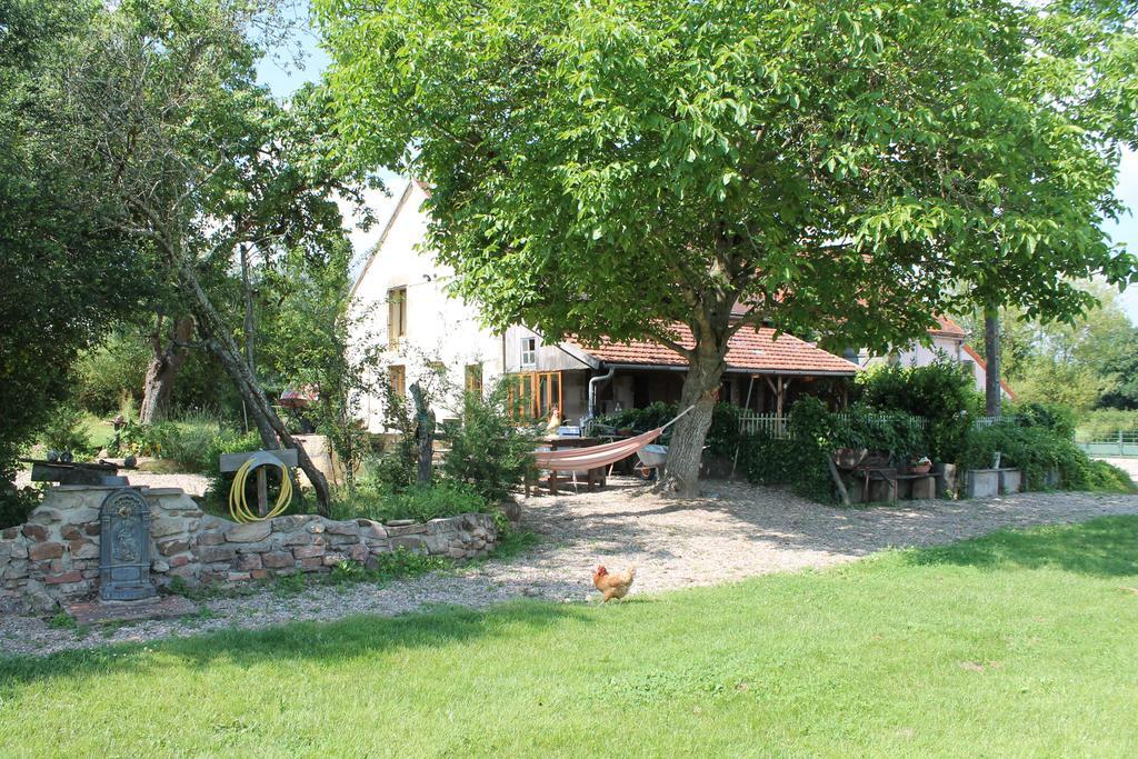 Le Bon Coeur Bed & Breakfast Ygrande Room photo
