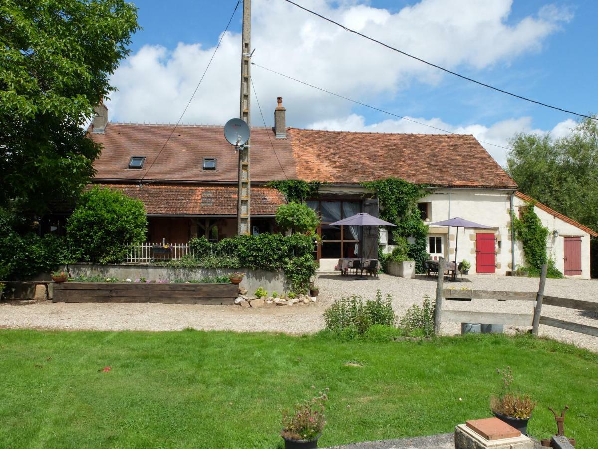 Le Bon Coeur Bed & Breakfast Ygrande Exterior photo
